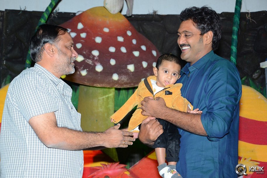 Ajay-Son-Dheeran-1st-Birthday-Celebrations-2014